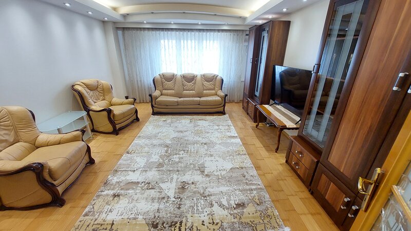 Bd. Mircea Voda, v-a-v ANFP, stradal, decomandat, centrala