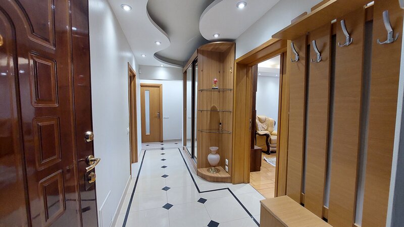 Bd. Mircea Voda, v-a-v ANFP, stradal, decomandat, centrala