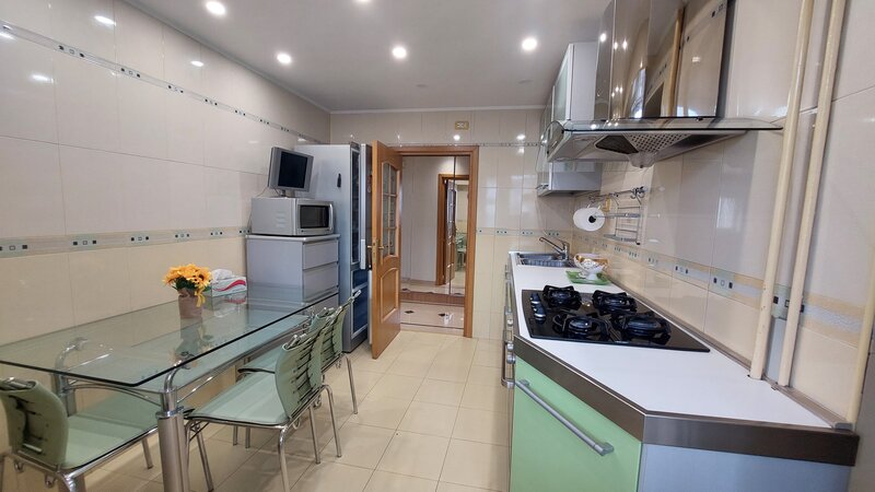 Bd. Mircea Voda, v-a-v ANFP, stradal, decomandat, centrala